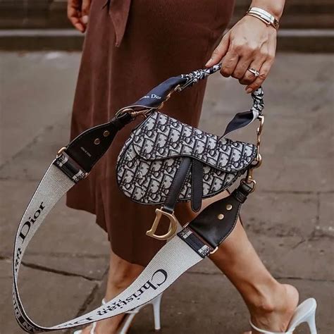 dior saddle bag bianca|dior magnetic saddle bag.